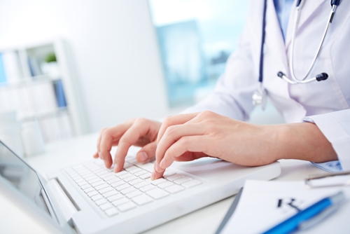 EHRs and patient portals can increase engagement and help with patient education. However, these online services are not receiving as much participation as medical professionals and the CMS would like.